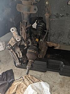 2007 Ion 2 Stuck CV Axle-pxl_20221112_201705379.jpg