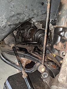 2007 Ion 2 Stuck CV Axle-pxl_20221112_201730264.jpg